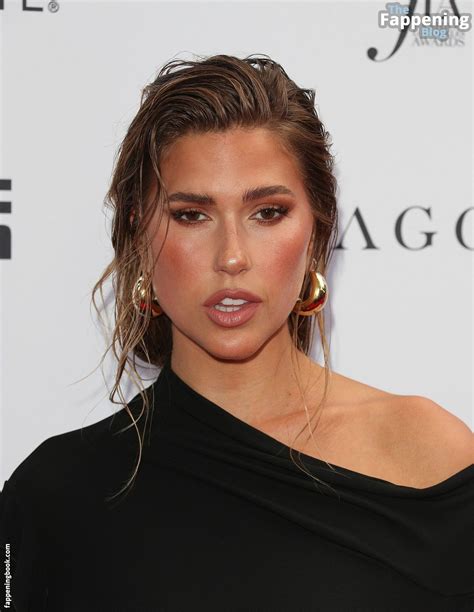 Kara Del Toro Nude, Topless And Blowjob Video